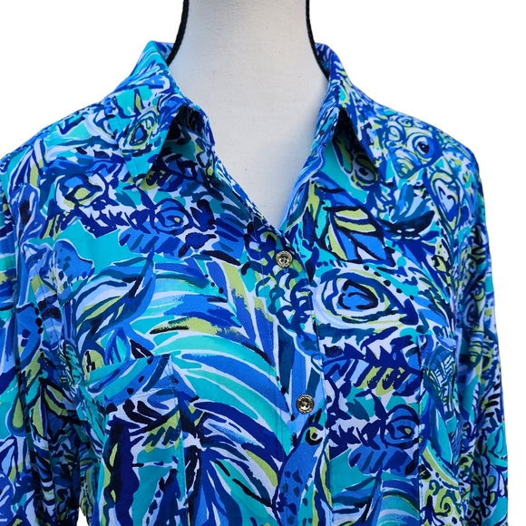 Lilly Pulitzer Sea View Button Down Top Medium - Picture 2 of 8
